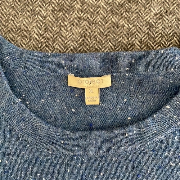 Blue cashmere sweater with orange pockets - Picture 3 of 8